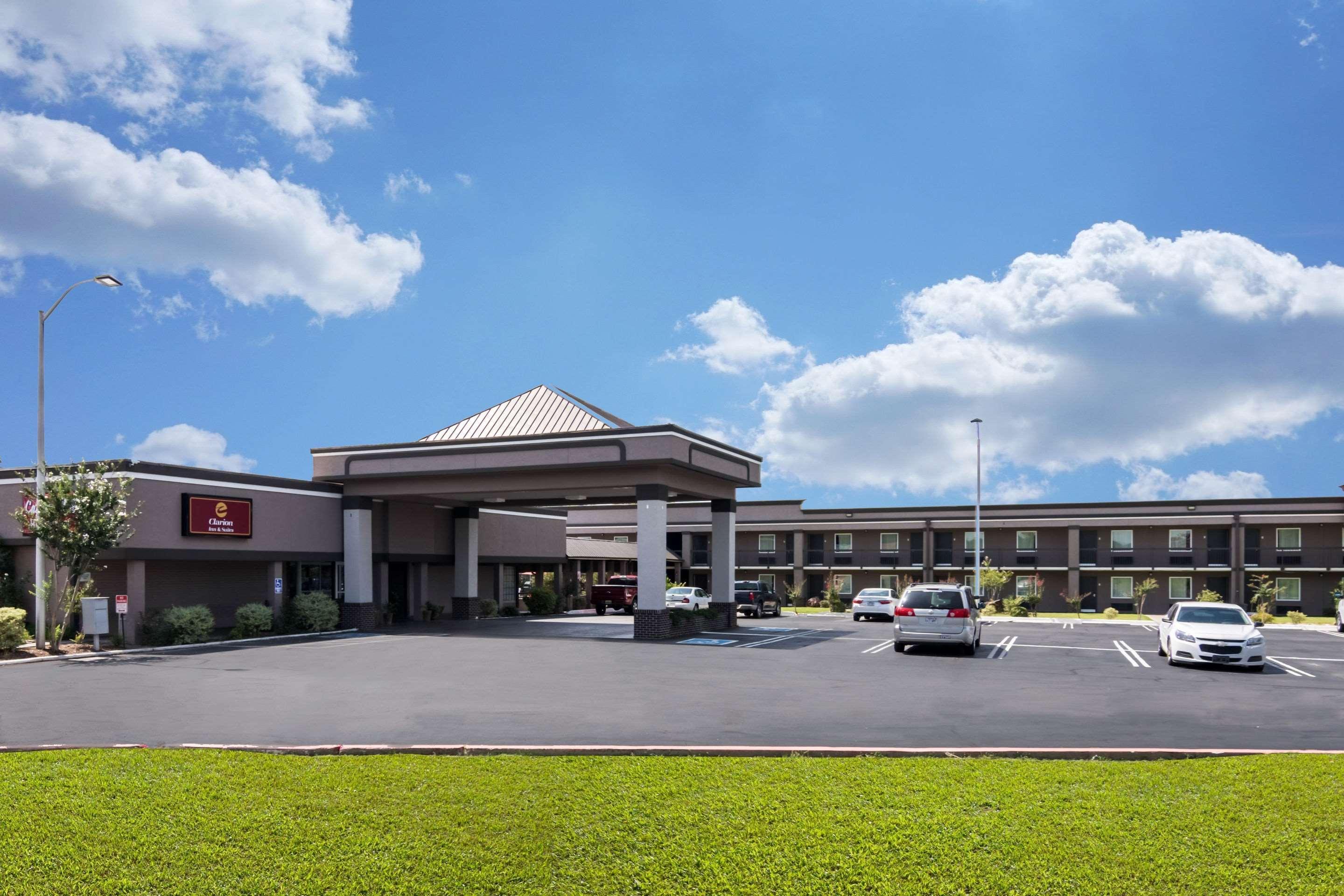 Clarion Inn & Suites Russellville I-40 Εξωτερικό φωτογραφία